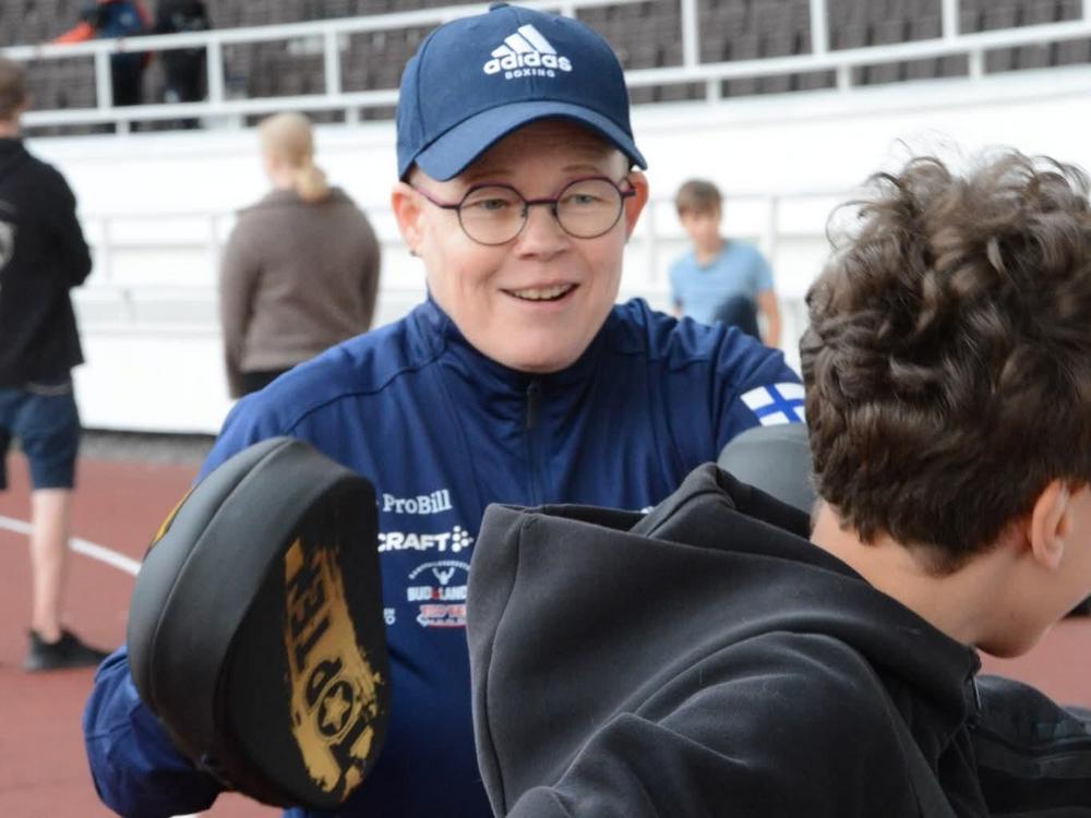 Leena Paavolainen on Nyrkkeilyliiton toiminnanjohtaja
