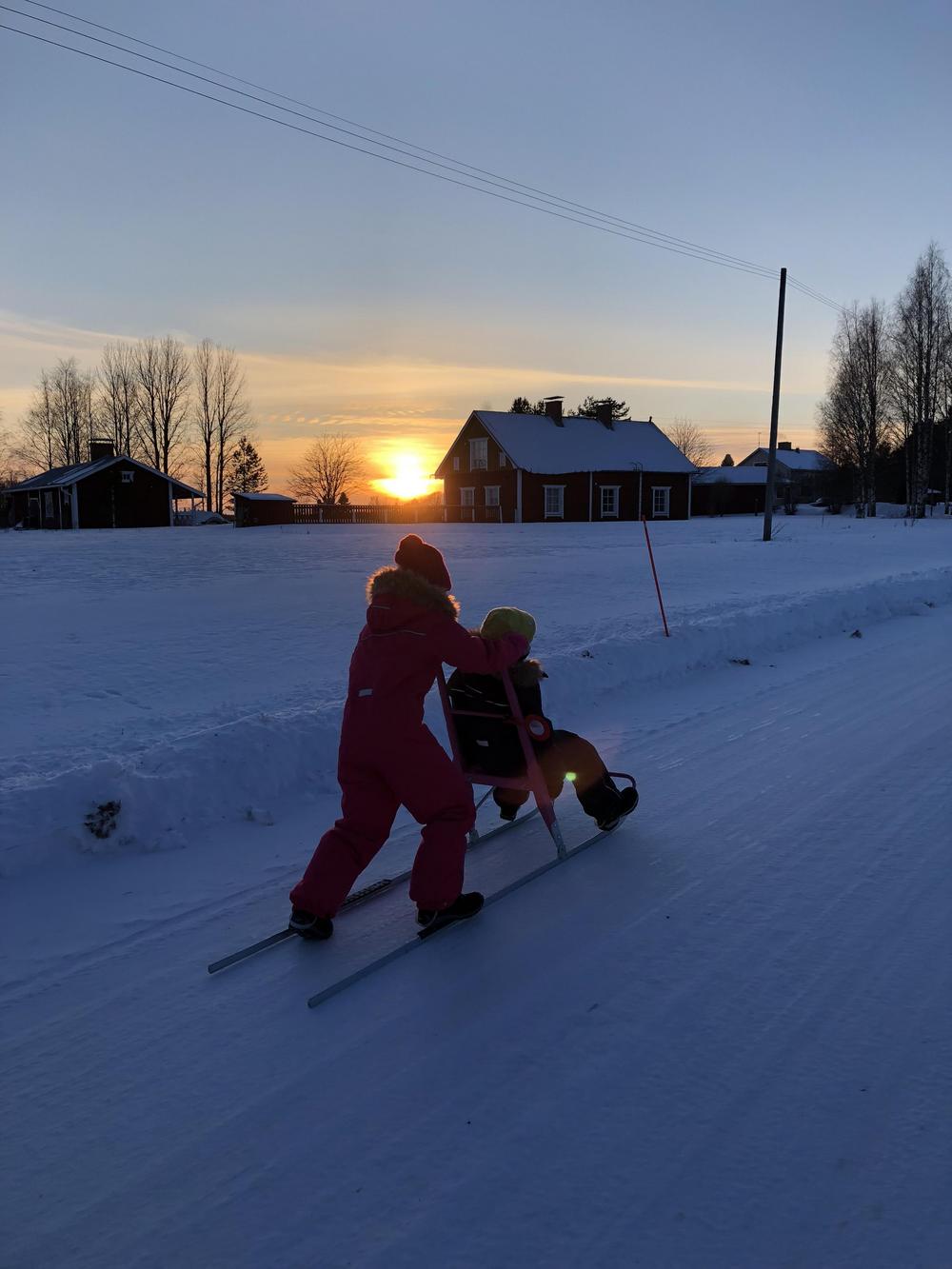 Leikkikenttä Vilinävainio Länkipohjassa