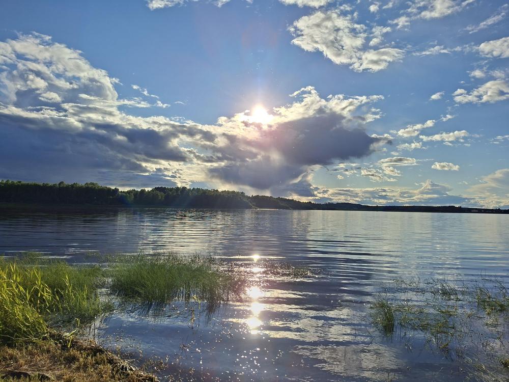 Kesäilta Tornionjoella.