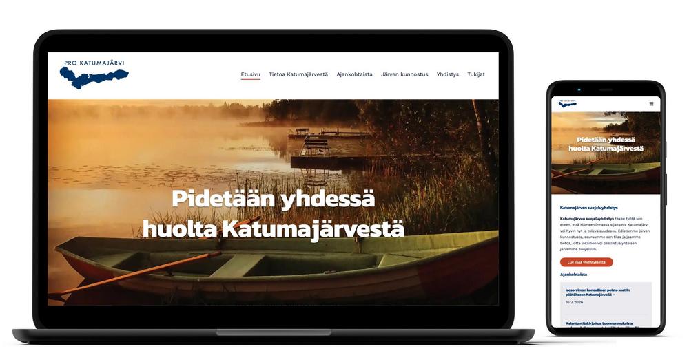Esimerkki Yhdistysavaimella tehdyistä ammattiyhdistyksen kotisivusta – responsiivinen näkymä tietokoneella ja puhelimessa.