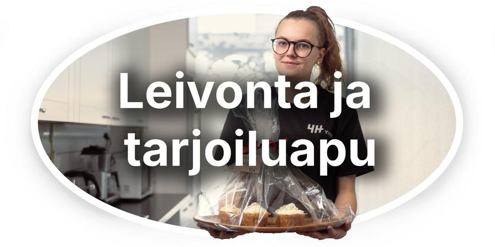 Kuvassa tyytyväinen Oulun 4H-yrittäjä tarjoilee levoksia. Kuvassa Leivonta ja tarjoiluapu-teksti.