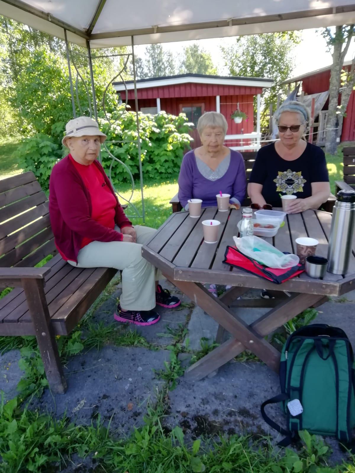 sauvakävelijöiden tauko