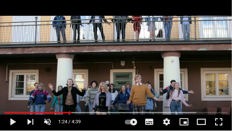 Kuva on linkki You Tube -videoon Tragedy At The Cinema.