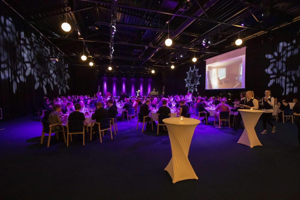 Lapin urheilugaalan juhlaruokailu.