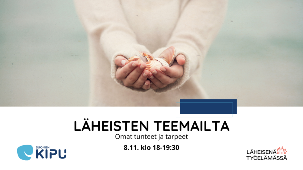 Henkilö pitää kasaa simpukoita käsissään.