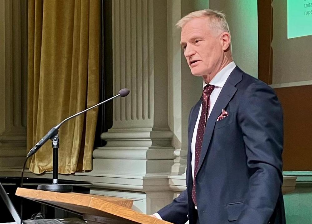 Helsingin yliopiston historian professori Henrik Meinander piti juhlapuheen Kansallismuseon 1910-luvusta. 