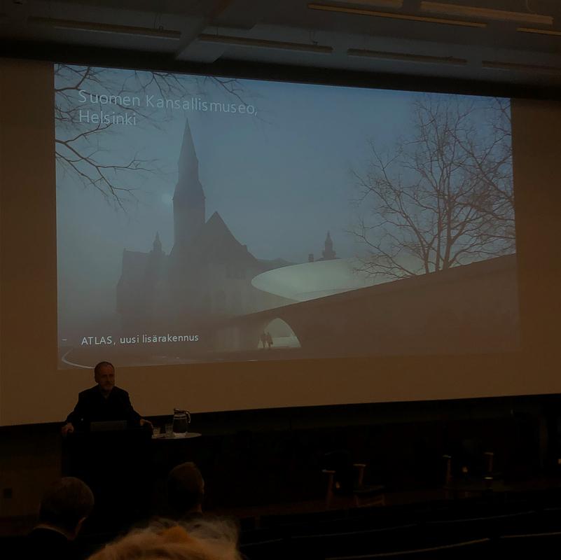 JKMM Arkkitehtien Samuli Miettinen kertoo Kansallismuseon uudisosan attribuuteista.