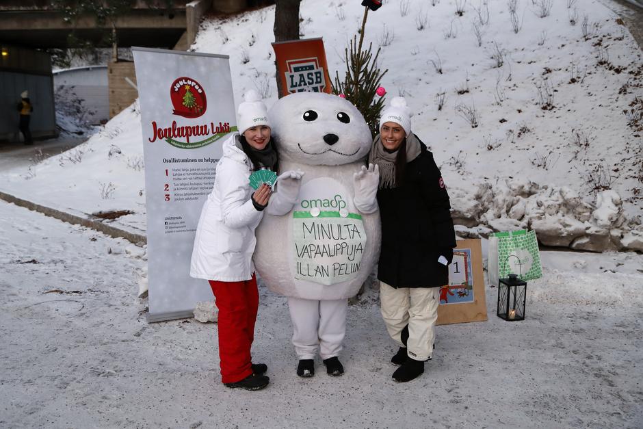 Joulupuu-keräyspiste.