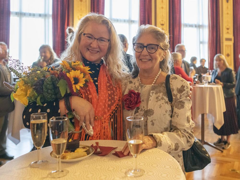 Disa ja Anita Tampereen Raatihuoneella 17.9.2026.