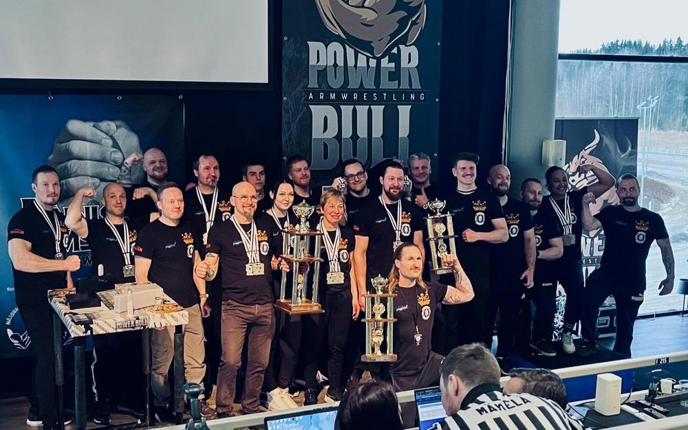 Kädenväännön Suomen mestarit. Kädenvääntöseura Tampere, Turku, Jyväskylä, Suomi.